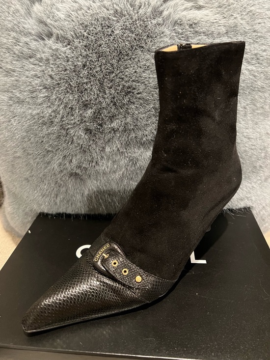 CHANEL Shoes - CHANEL Black Suede & Lizard Skin Cap Toed with Kitten Heels